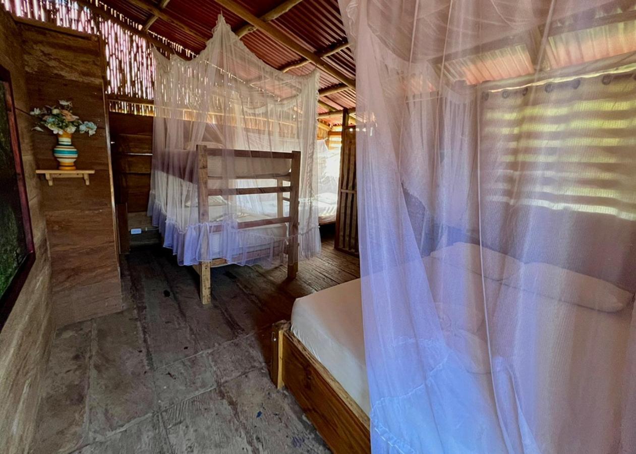 Palmario Hostal Guachaca Εξωτερικό φωτογραφία